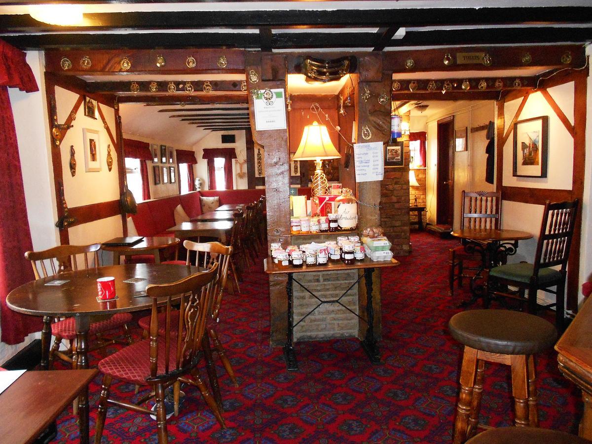 The Crown Inn Wentnor Extérieur photo
