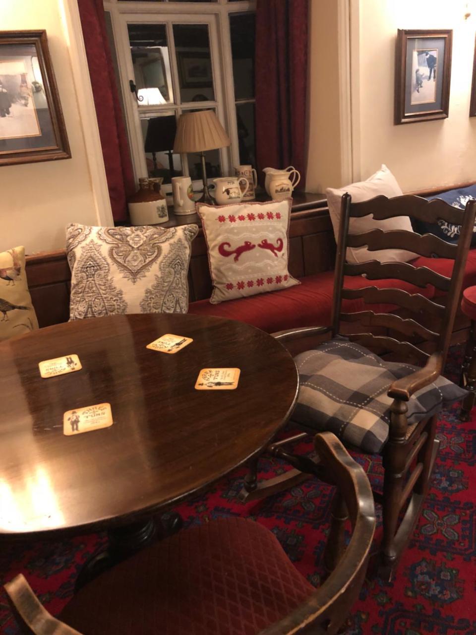 The Crown Inn Wentnor Extérieur photo